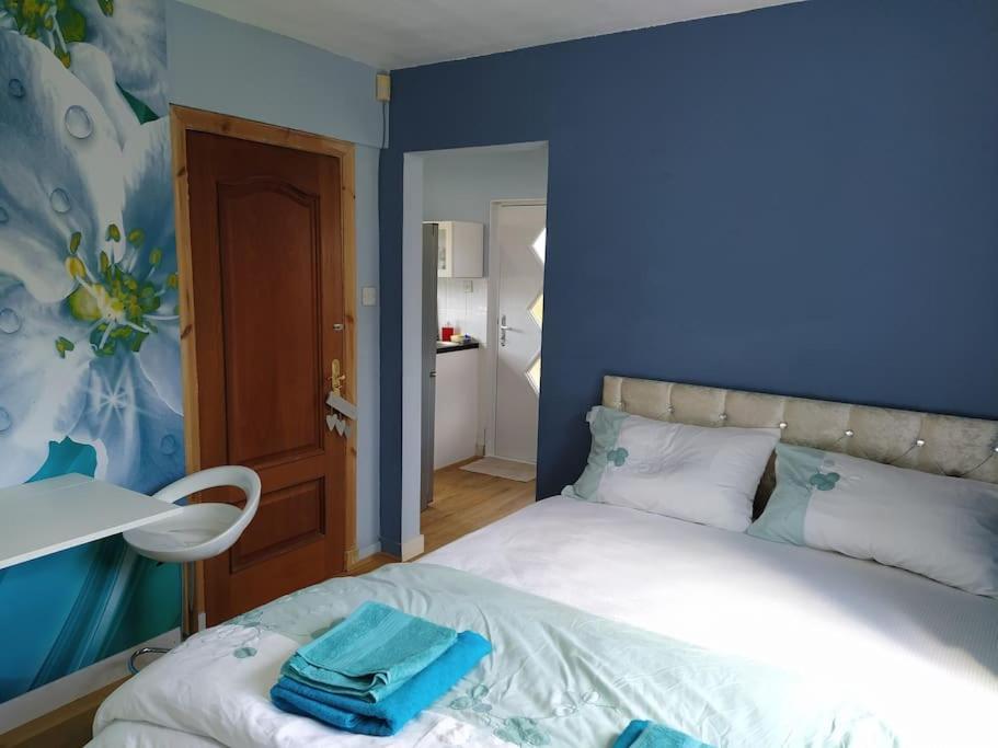 Studio Flat, Frequent Buses, 1-minute Walk To Bus Stop, 15 Minutes To City Center Appartement *
