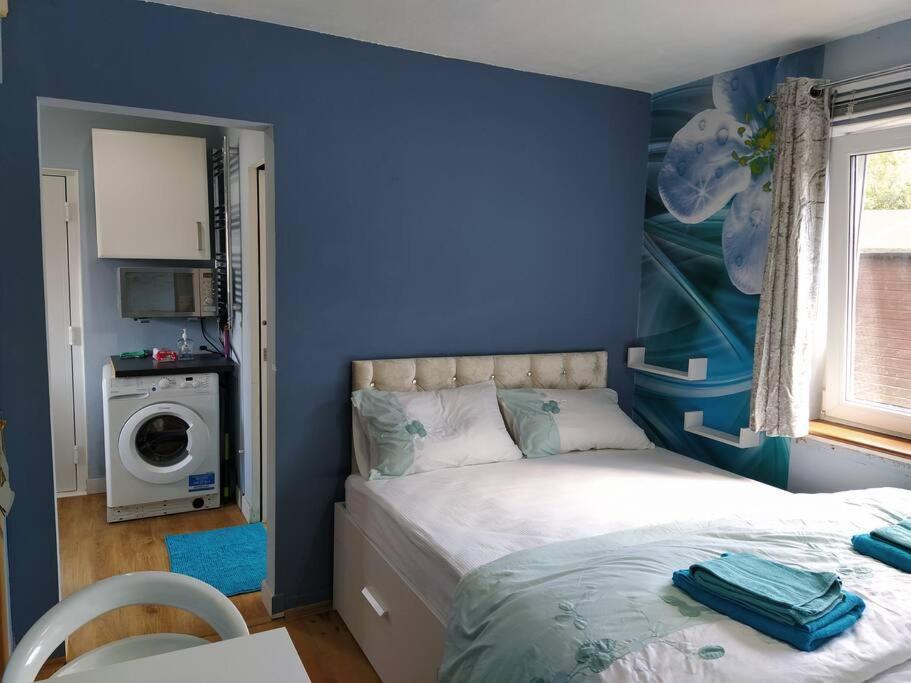 Appartement Studio Flat, Frequent Buses, 1-minute Walk To Bus Stop, 15 Minutes To City Center *